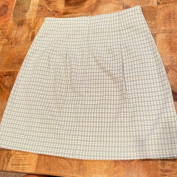 Cute blue/gray plaid girls skirt! - Picture 3 of 4